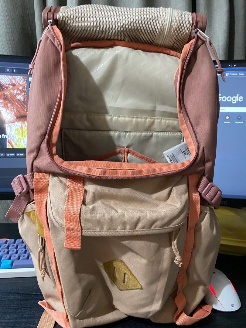 Jansport hatchet mocha online & muted clay backpack