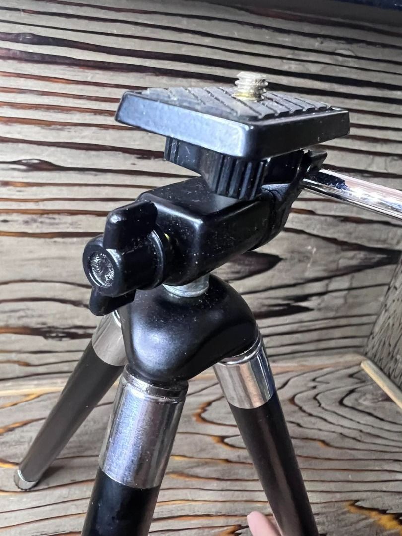 Japan Surplus Tri10 Compact Tripod, Photography, Photography