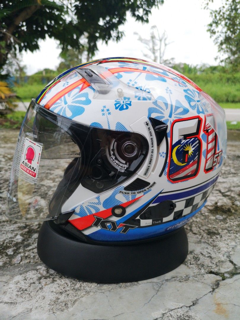 KYT VENOM MERDEKA 61 LIMITED (L), Motorcycles, Motorcycle Accessories ...