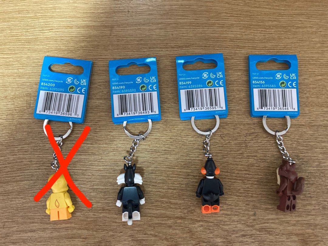 Lego Looney Tunes Keychains Sylvester, Tweety, Daffy Duck, Tasmanian