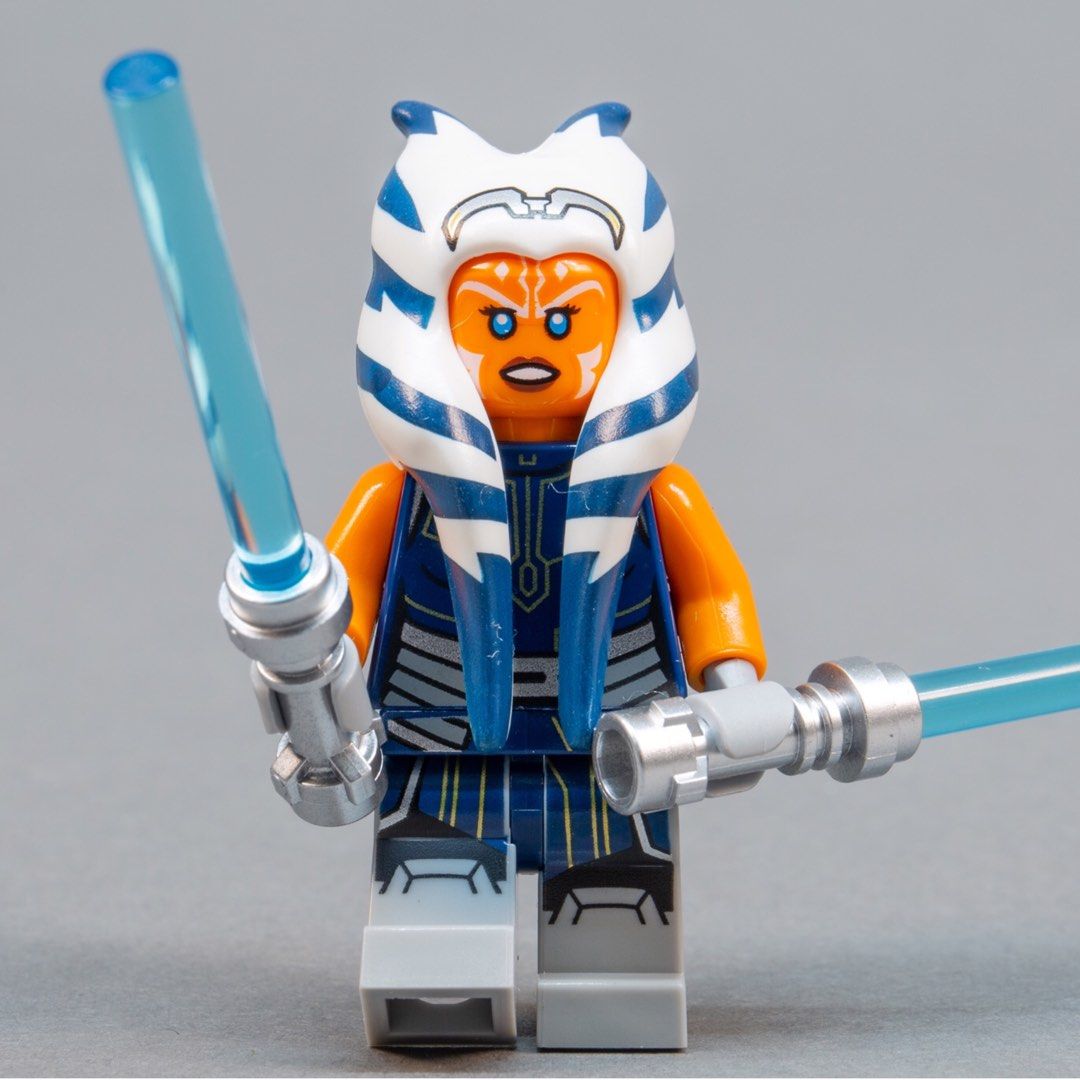 LEGO Star Wars Ahsoka Tano (TCW Season 7) Dark Blue Jumpsuit SW1096, Hobbies & Toys, Toys