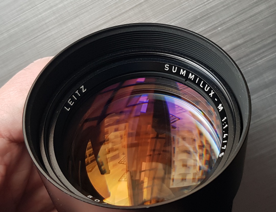 Beautiful Leica Summilux 75mm F1.4, can use on M9, M10, M11, M10r and