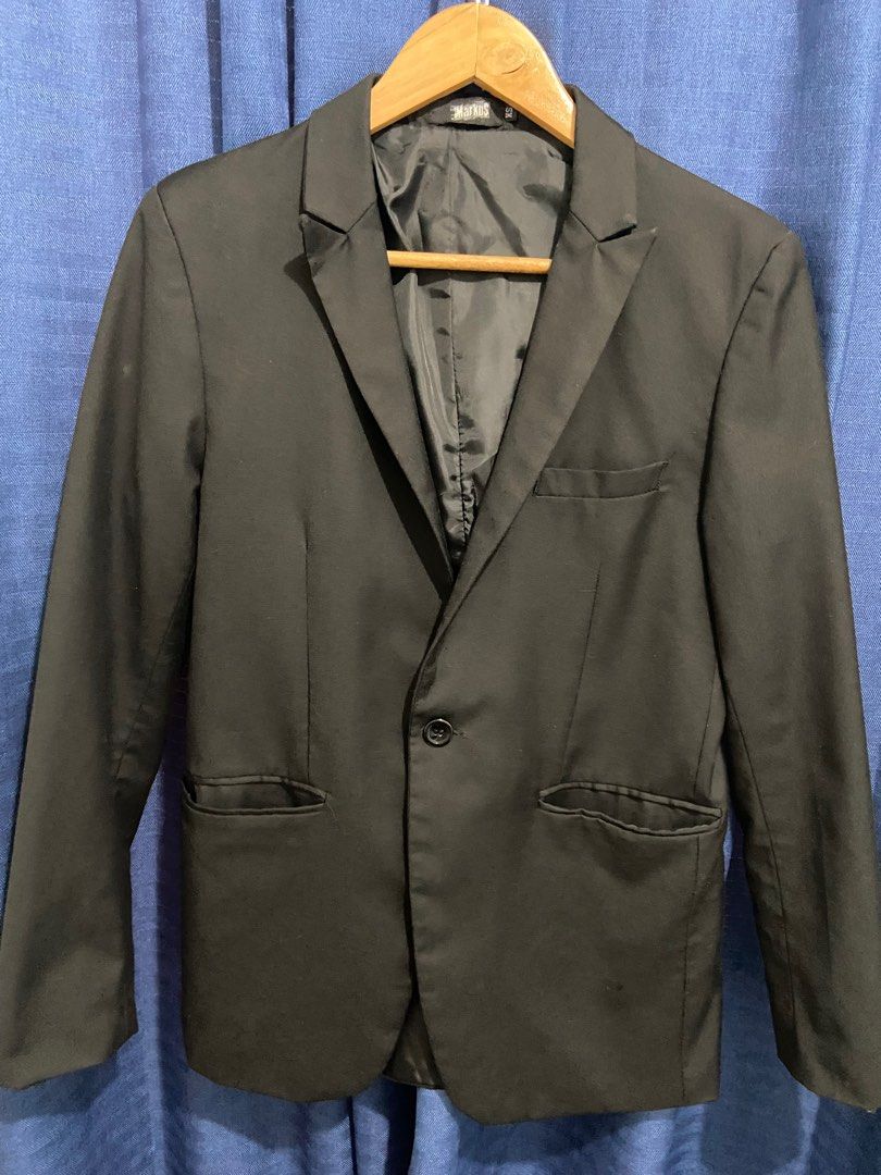 Markus Suit (Category: Coats, Jackets and Outerwear) located in Quezon City. Submitted by nathanmacayanan (Listing ID 1215979823, Image 1). Description: .