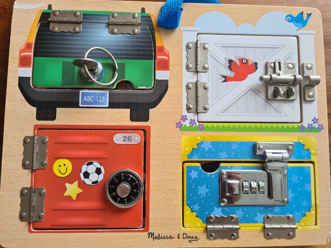 Melissa and Doug lock and latch board, Hobbies & Toys, Toys & Games on