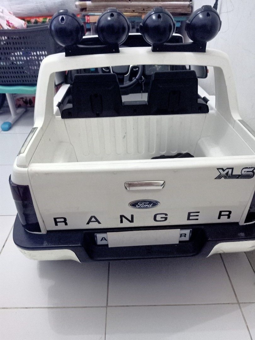 Mobil aki ford ranger wildtrak licensi ori, Toys & Collectibles, Mainan