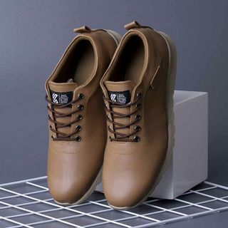 New! KUZATURA Sepatu Casual Pria warna Coklat Seri NC KZS 048