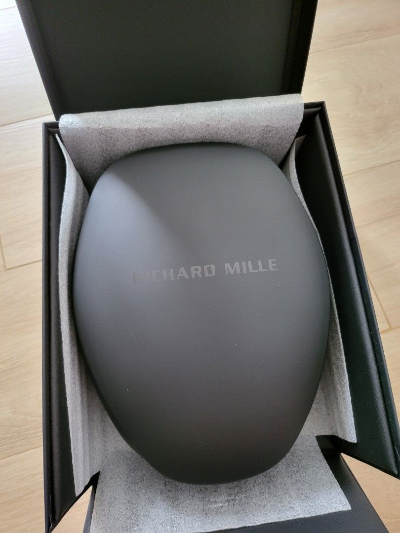 Richard mille packaging store