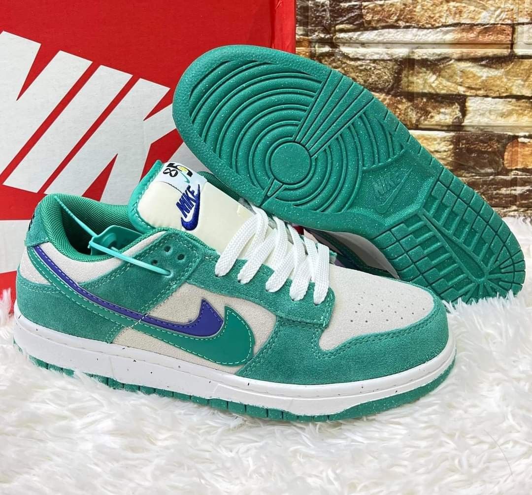 footlocker nike sb dunk