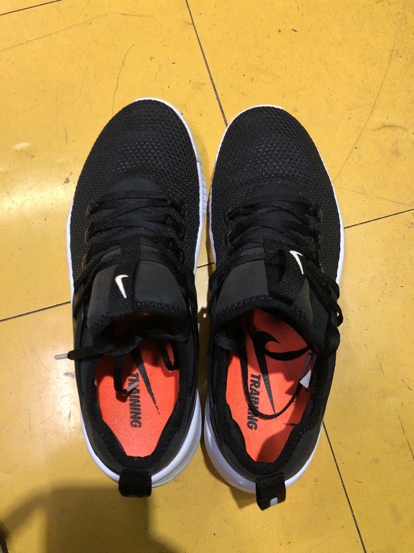 Free x top metcon black orange