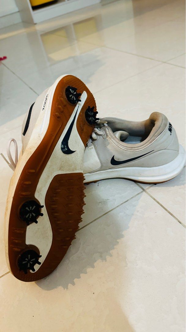 Nike golf shoe Size 42.5 UK 8 Sports Equipment Sports Games Golf on Carousell