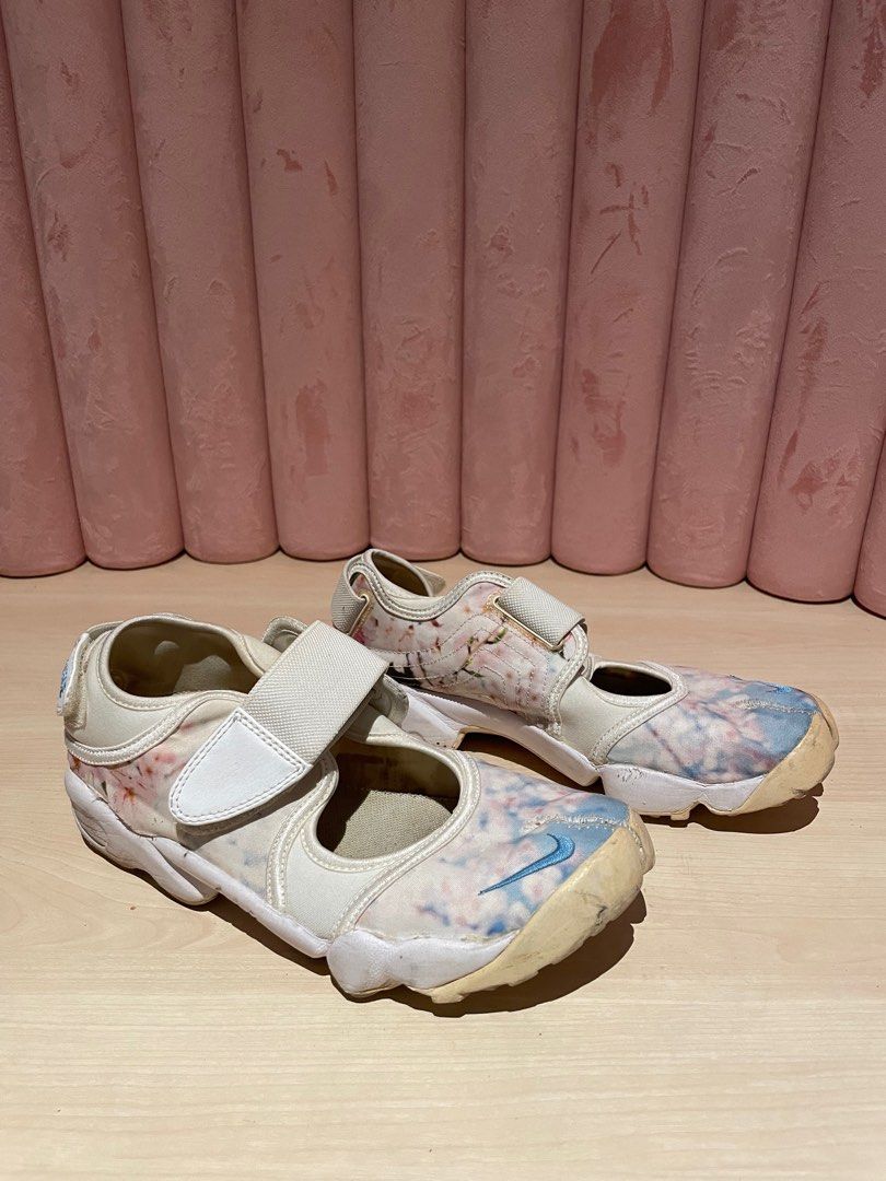 Nike air rift outlet cherry blossom