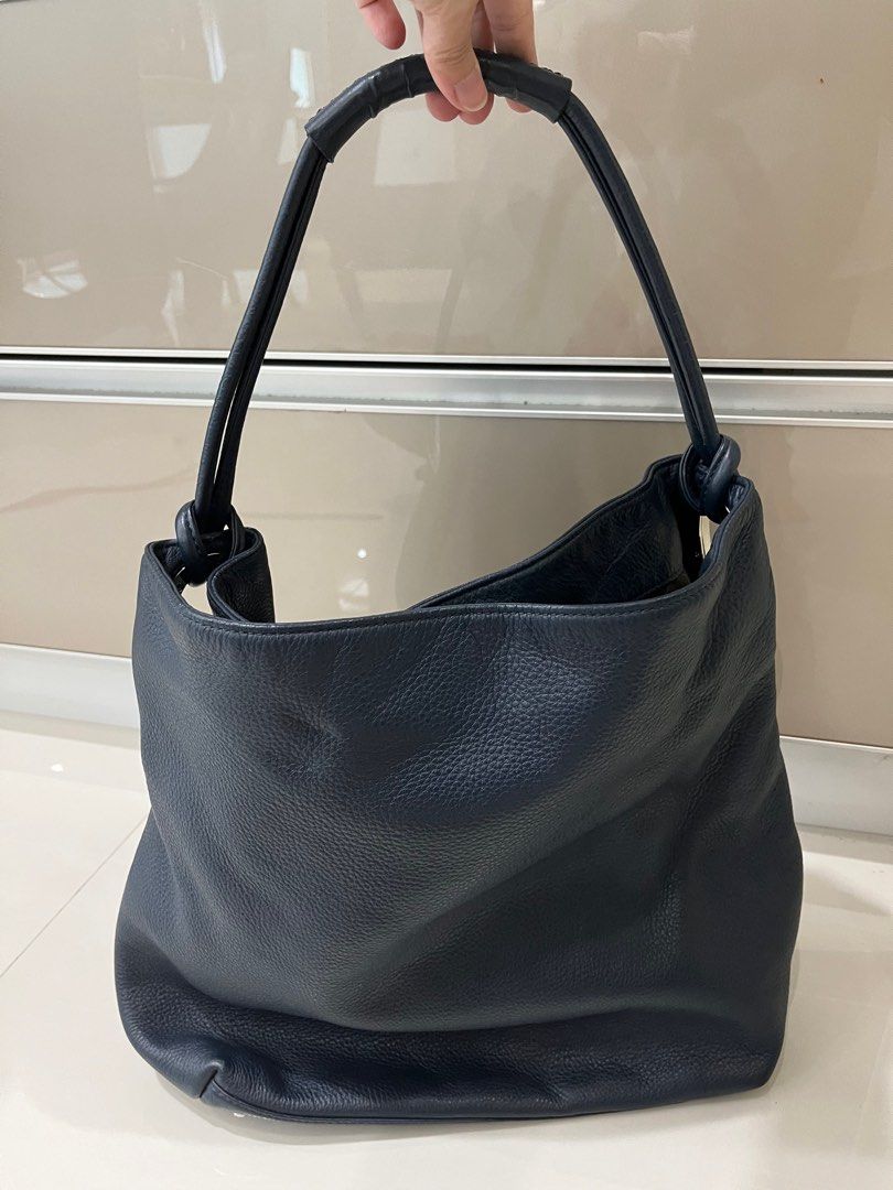 OROTON tote bag (Navy blue), Women's Fashion, Bags & Wallets, Tote Bags ...
