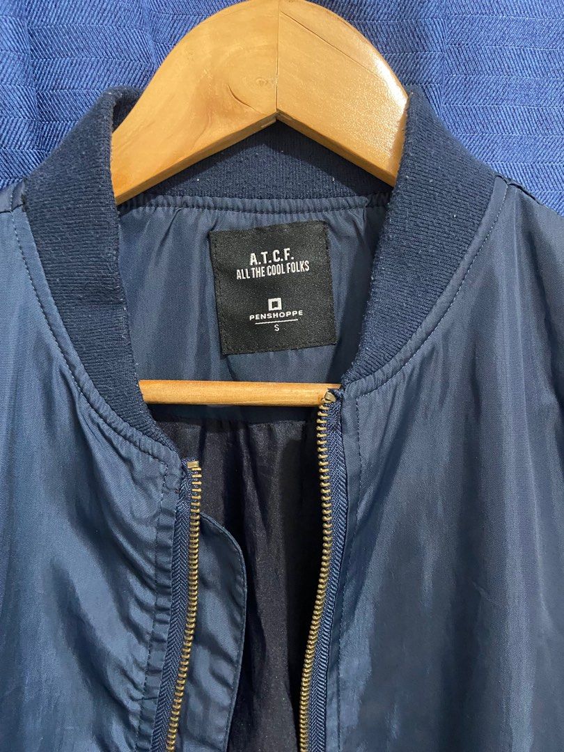 Penshoppe Bomber Jacket (Category: Coats, Jackets and Outerwear) located in Quezon City. Submitted by nathanmacayanan (Listing ID 1215980026, Image 2). Description: .