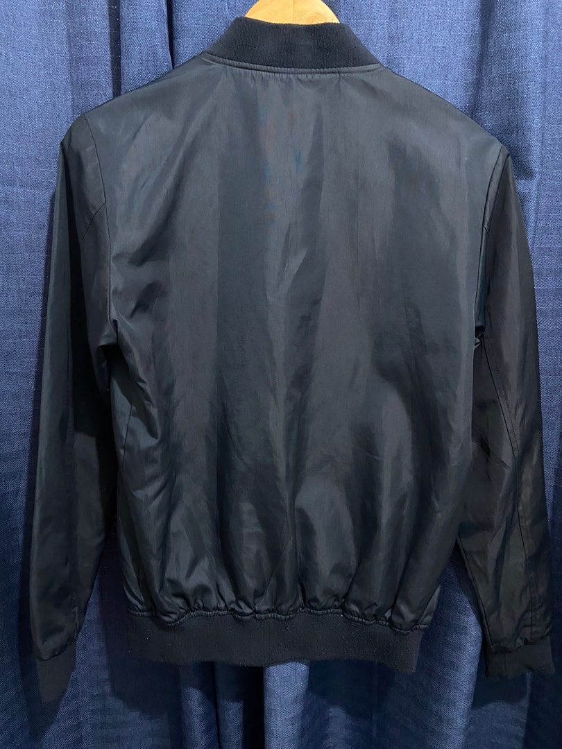 Penshoppe Bomber Jacket (Category: Coats, Jackets and Outerwear) located in Quezon City. Submitted by nathanmacayanan (Listing ID 1215980026, Image 3). Description: .