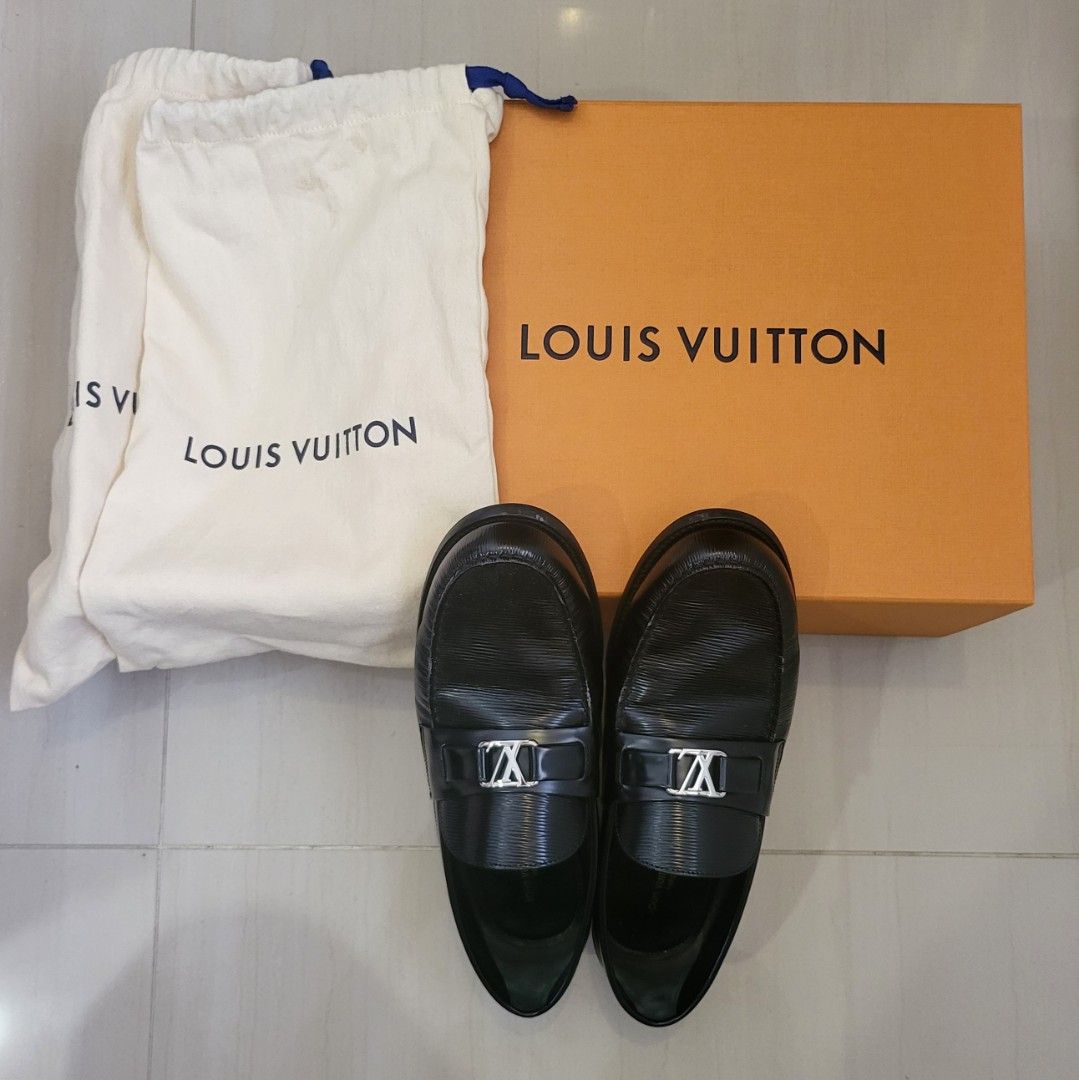 Louis Vuitton PreOwned Accessories for Men  Crepslocker  Louis Vuitton  Monogram Run Away Multi Sneaker