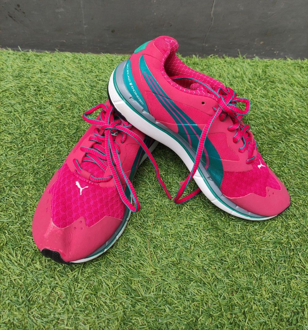 puma faas 500 running v2 authentic, Fesyen Wanita, Sepatu di Carousell