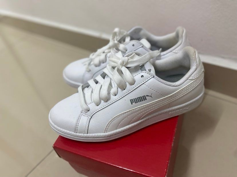 Puma Shoes size eu35.5 free SHIPPING