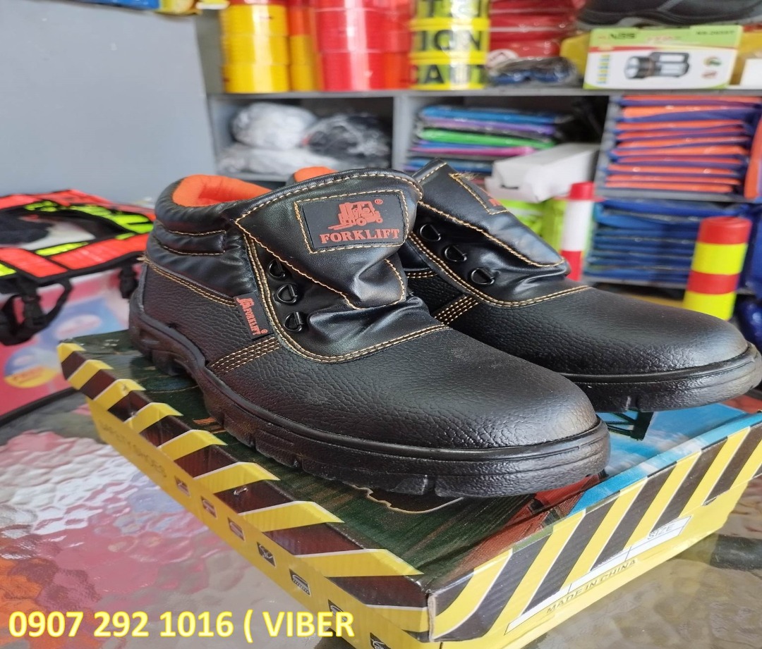 Safety shoes FORKLIFT supplier 155, Men's Fashion, Footwear, Boots on