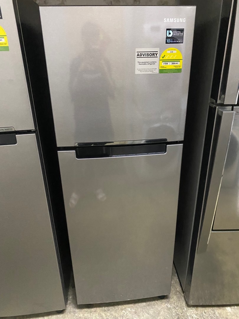 Samsung Digital Inverter Fridge, 234L on Carousell
