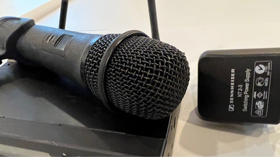 Sennheiser Wireless Mic, Audio, Microphones on Carousell