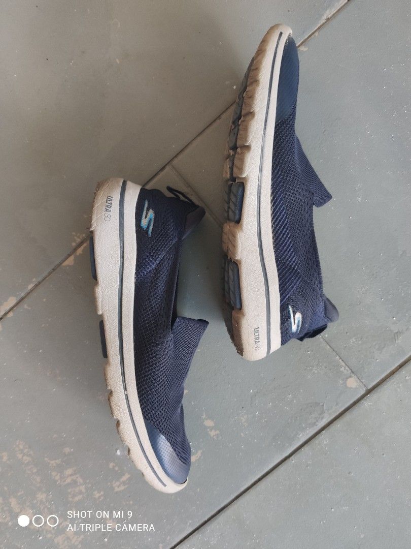 Skechers ultra go hotsell navy