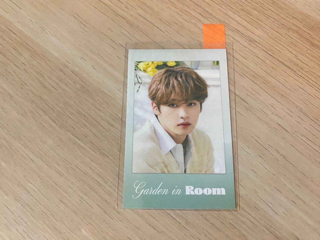 SKZ 2022 Season Greetings, Lee Know, Hobbies & Toys, Memorabilia