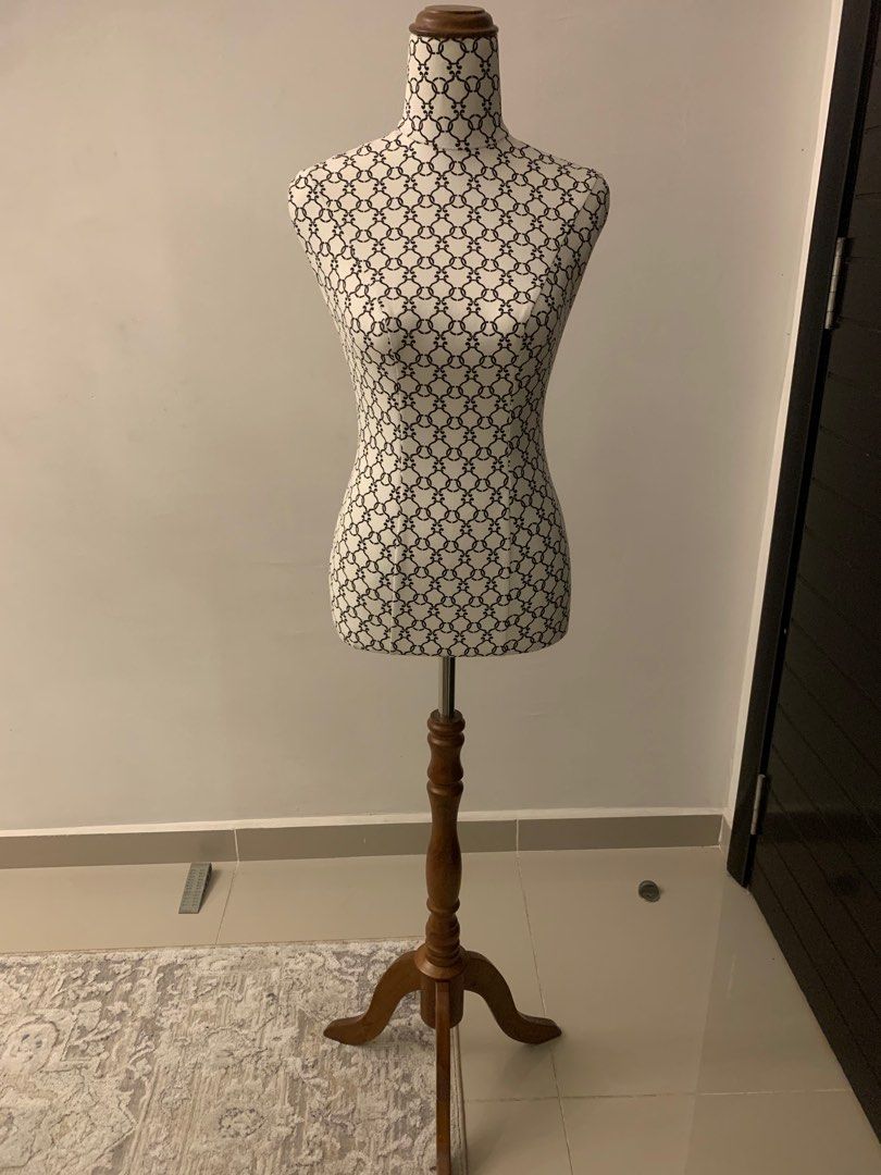 Spotlight Mannequin, Everything Else, Others on Carousell