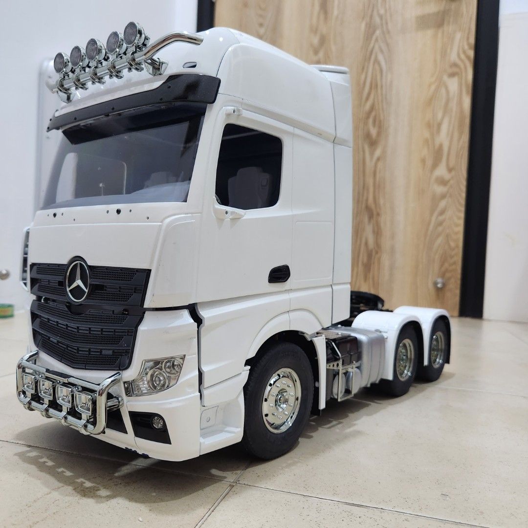 TAMIYA 1 14 TRACTOR TRUCKS MERCEDES BENZ ACTROS 3363 6X4 GIGASPACE