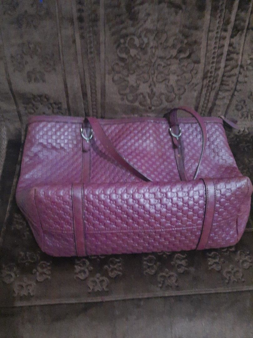 Tas Totte Gucci Vintage Preloved, warna merah marun made in Italy, ada