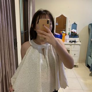 Top white