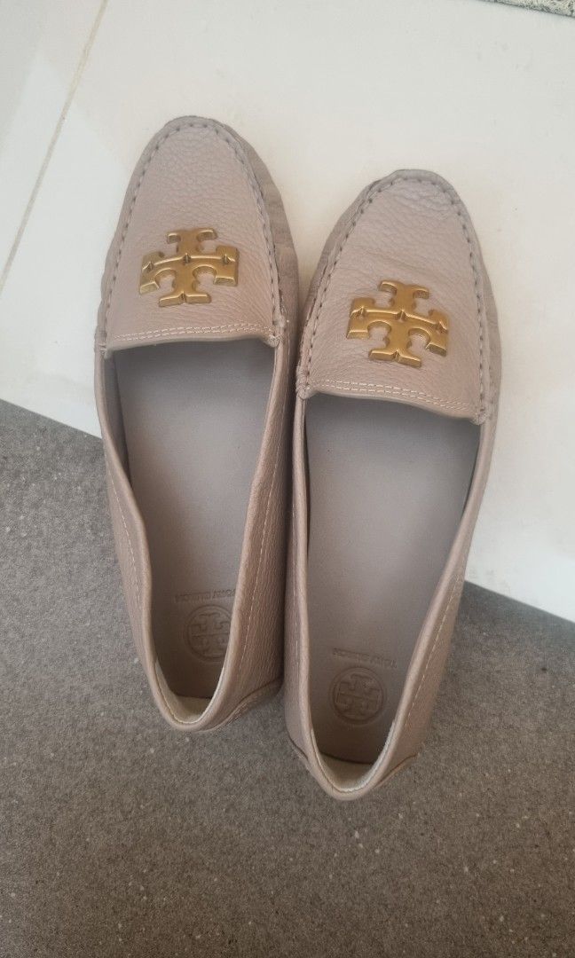 Tory Burch Shoes, Women's Fashion, Footwear, Loafers on Carousell