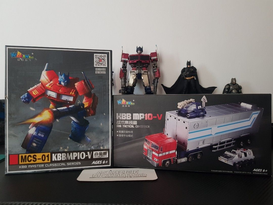 TRANSFORMERS Optimus & Container, Hobbies & Toys, Toys & Games on Carousell