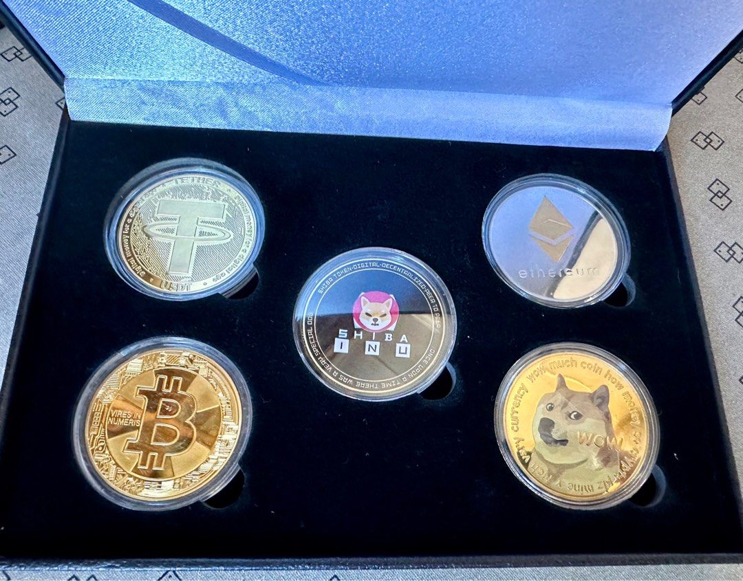 比特幣/以太幣/USDT/ 狗狗幣/柴犬幣盒裝珍藏版Bitcoin Eth Dogecoin USDT Shib [現貨], 興趣及遊戲,  收藏品及紀念品, 錢幣- Carousell