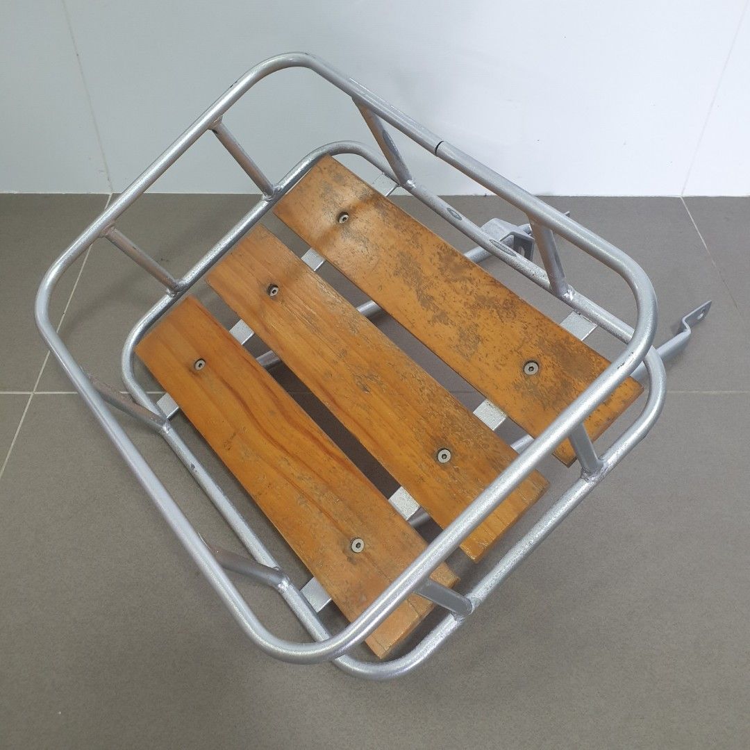 Used Front Bike Carrier for Cruisers, 700C, Sports Equipment, Bicycles