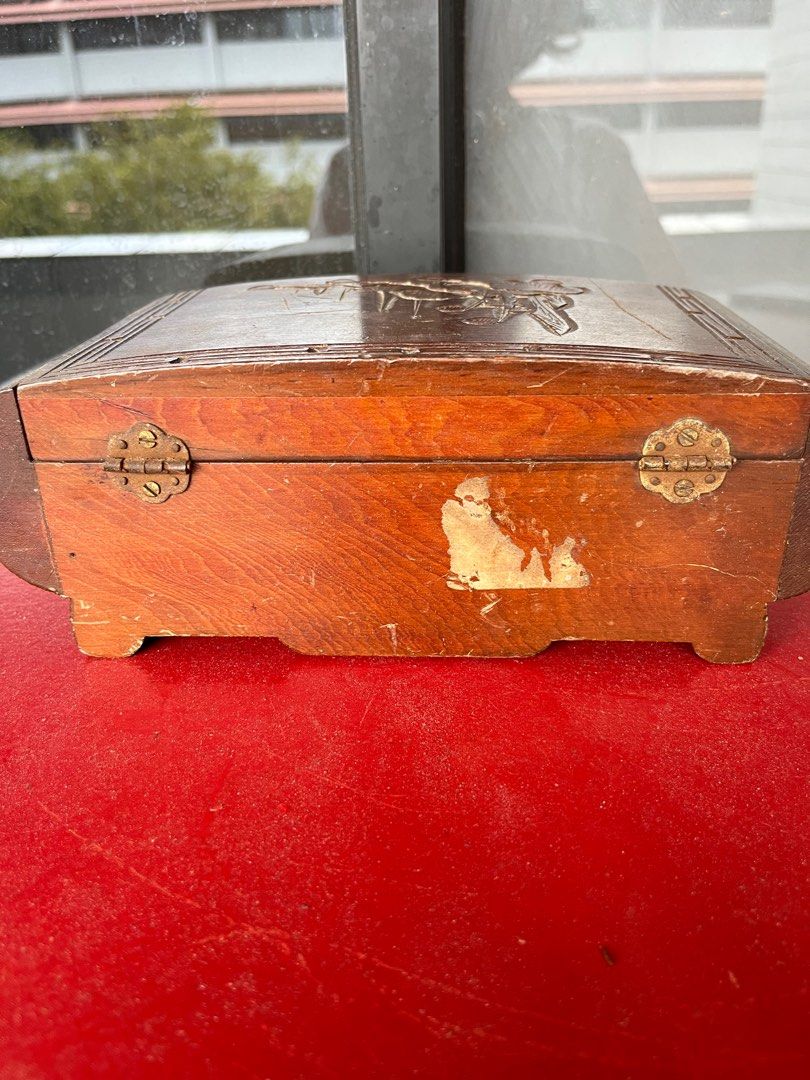 Vintage wooden jewellery box, Women's Fashion, Jewelry & Organisers