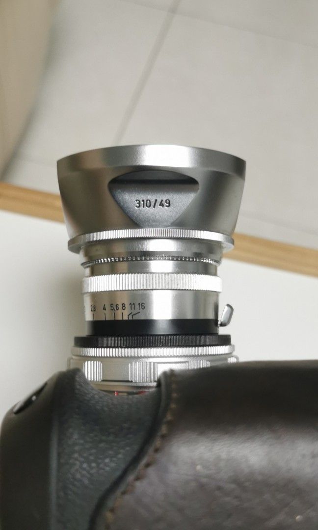 レンズ(単焦点) Voigtlander Nokton 50mm F1.5 MC + LH-6 レンズ(単焦点) Voigtlander Nokton 50mm F1.5 MC + LH-6 Voigtlander