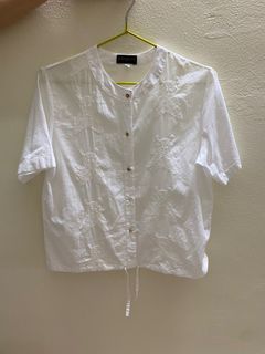 White bear embroidery blouse shirt sleeve size M