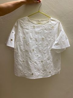 White star round neck embroidery blouse size M