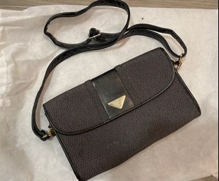 （分類：）位於 。 由 daiwokla 提交（商品編號 1216013151，圖片 1）。簡介： 。