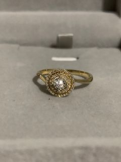 14 karat diamond studded gold ring