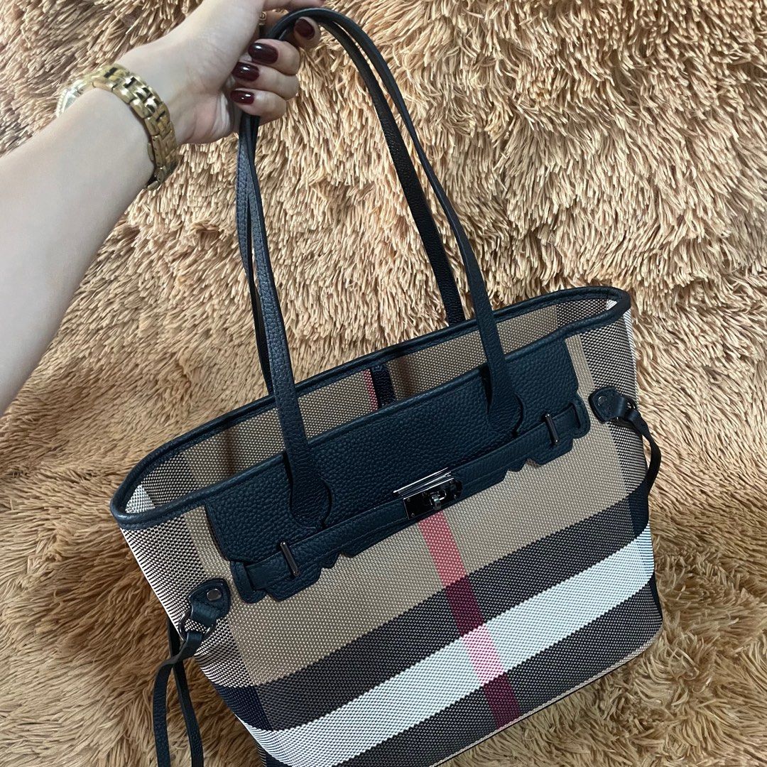 2 in 1 Tote Bag with big pouch (Category: Luxury Bags & Wallets) located in Balagtas. Submitted by MARTgaret (Listing ID 1216108780, Image 3). Description: I got this from Hong Kong for ₱6,500 Used once when I attended an event. With big pouch inside that can be used separately. LAST PRICE POSTED. Actual photos posted. Can be used as travel bag, school/work bag. Fits an ipad pro. Free shipping!.