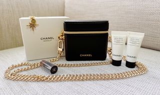 Hot SellingđĽAuthenticâ
 Chanel Genuine Leather Lipstick Pouch Setâ¨Refurbished with Chain, Star Brand, Travel SkincaređGift for Yourself or Others, Holiday Present64238203904258110