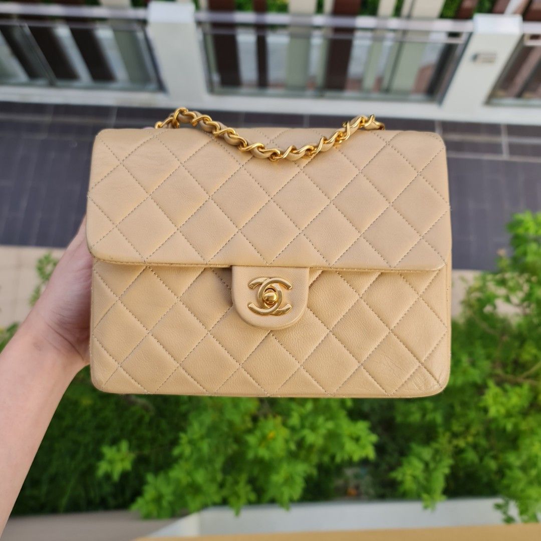 FULL SET Chanel Classic Flap Small 23cm Beige Lambskin 24K Gold Hardware,  Women's Fashion, Bags & Wallets, Cross-body Bags on Carousell