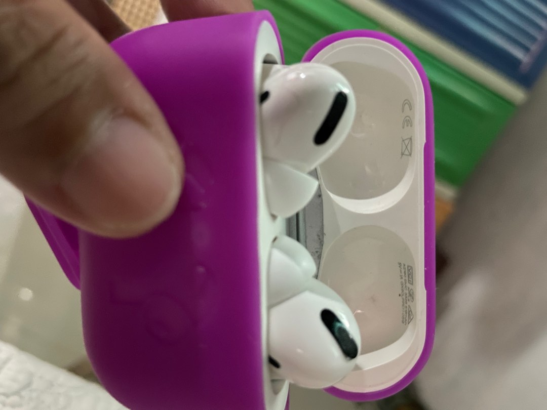 airpods-pro-on-carousell