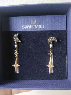 Anting Swarovski