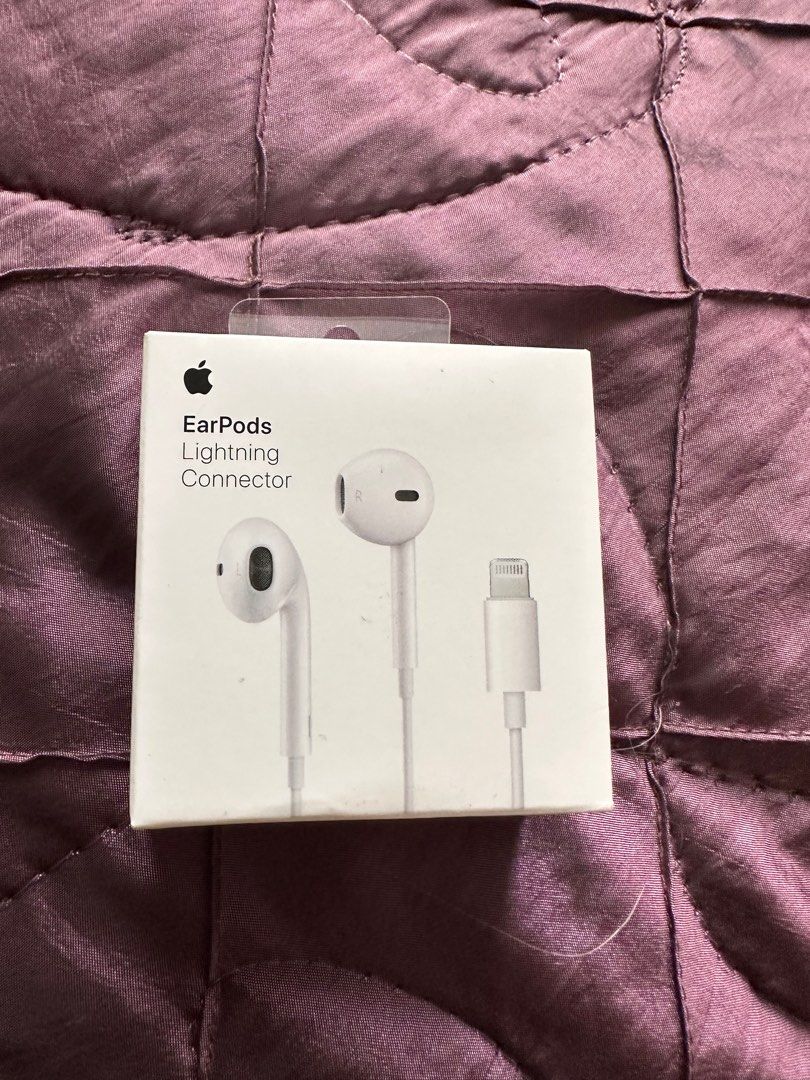 Apple Earphones, Audio, Earphones on Carousell