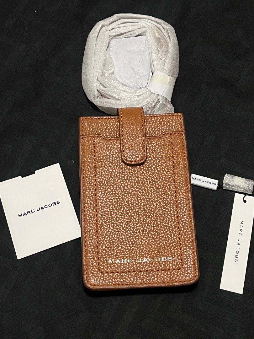 Authentic Marc Jacobs Groove Leather Phone Crossbody Bag, Luxury, Bags