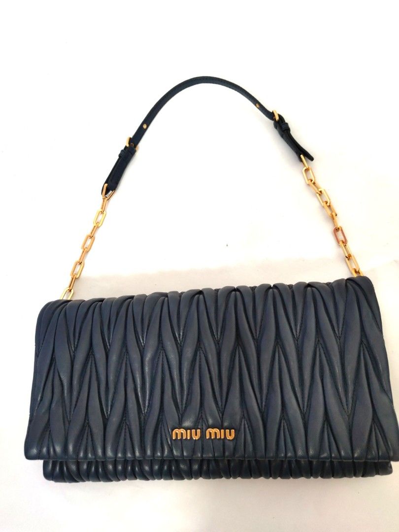 Authentic MIU MIU Matelass quilted leather clutch bag Luxury