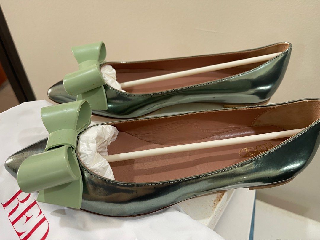 Authentic Red Valentino leather flats Luxury Sneakers Footwear
