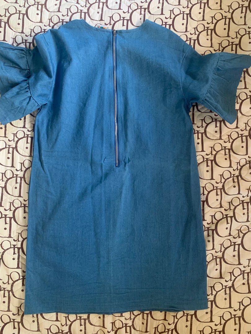 Bayo Denim Dress (Category: Dresses) located in Paranaque City. Submitted by aingrso (Listing ID 1216066842, Image 3). Description: 👗decluttering 👗worn twice 👗bought at 1k+, selling at 700 👗price negotiable.